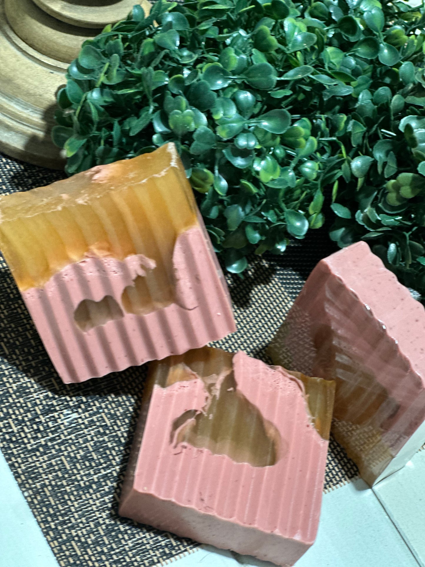 Jabón Rosa mosqueta & Argan (limpieza rostro pieles maduras).